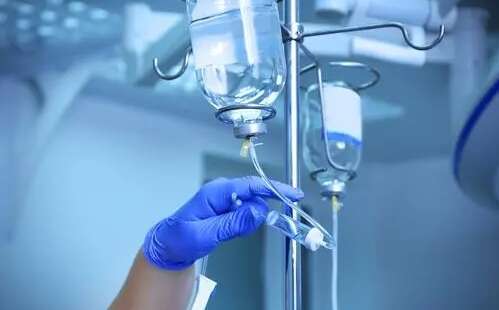 试管移植26天感冒发烧可以输液要看情况?