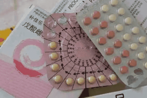 盘点试管移植前后吃补佳乐的副作用介绍，会导致乳房涨痛	