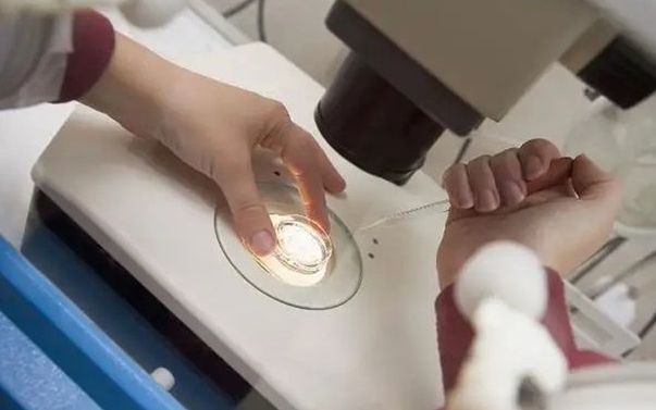 女性做试管婴儿前有什么准备？试管婴儿促排卵会加速女性卵巢衰老吗？	