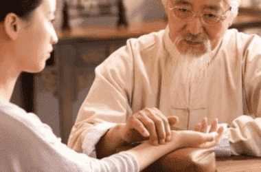 宫颈癌是什么原因引起的？需要注意什么？